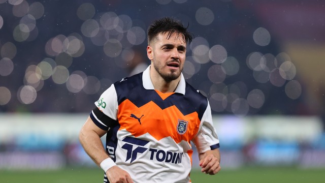 Beşiktaş'ın Gözü Yusuf Sarı'da! haber görseli