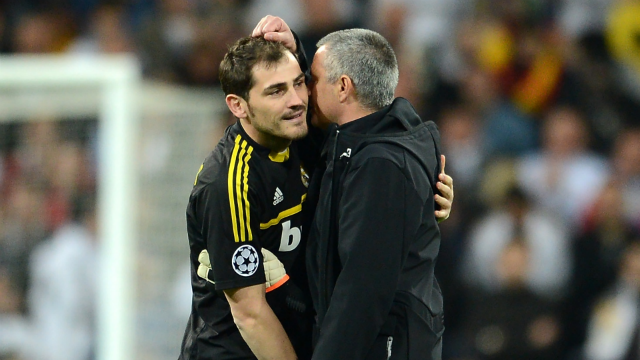 Casillas'tan Mourinho'ya Kırmızı Kart! haber görseli